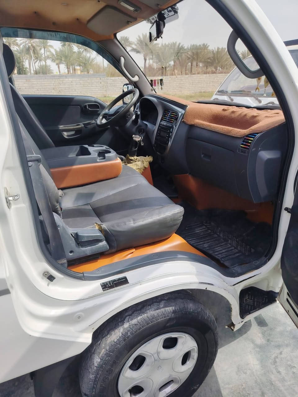 سلام عليكم خوان كيه عموشه ٢٠١٥ سياره مكفوله عفاله عامه من شاصي وصبق ومحرك ورقم شاصي سياه جديده بمعنه لكلام مال جناي رقم بغداد تبريد تدفيه كله شقال تحويل مباشر سعر ١١٦ وبيه مجال بصيط ***********
