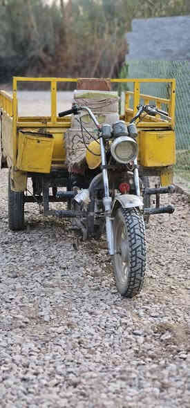 ستوته امتيار للبيع موديل 13اوراق كامله اصليات ستوته كامله كهربائيات هورن سلف هندر بك لايت بدي نضيف شاصي نضيف محرك نضيف موديل 22محركها السعر 650وبيها مجال مكاني واسط الدبوني. ملاحضه الركبه طاكه وملحومه لحيم ما مبين ستوته مال جناي شاهد الله
***********
