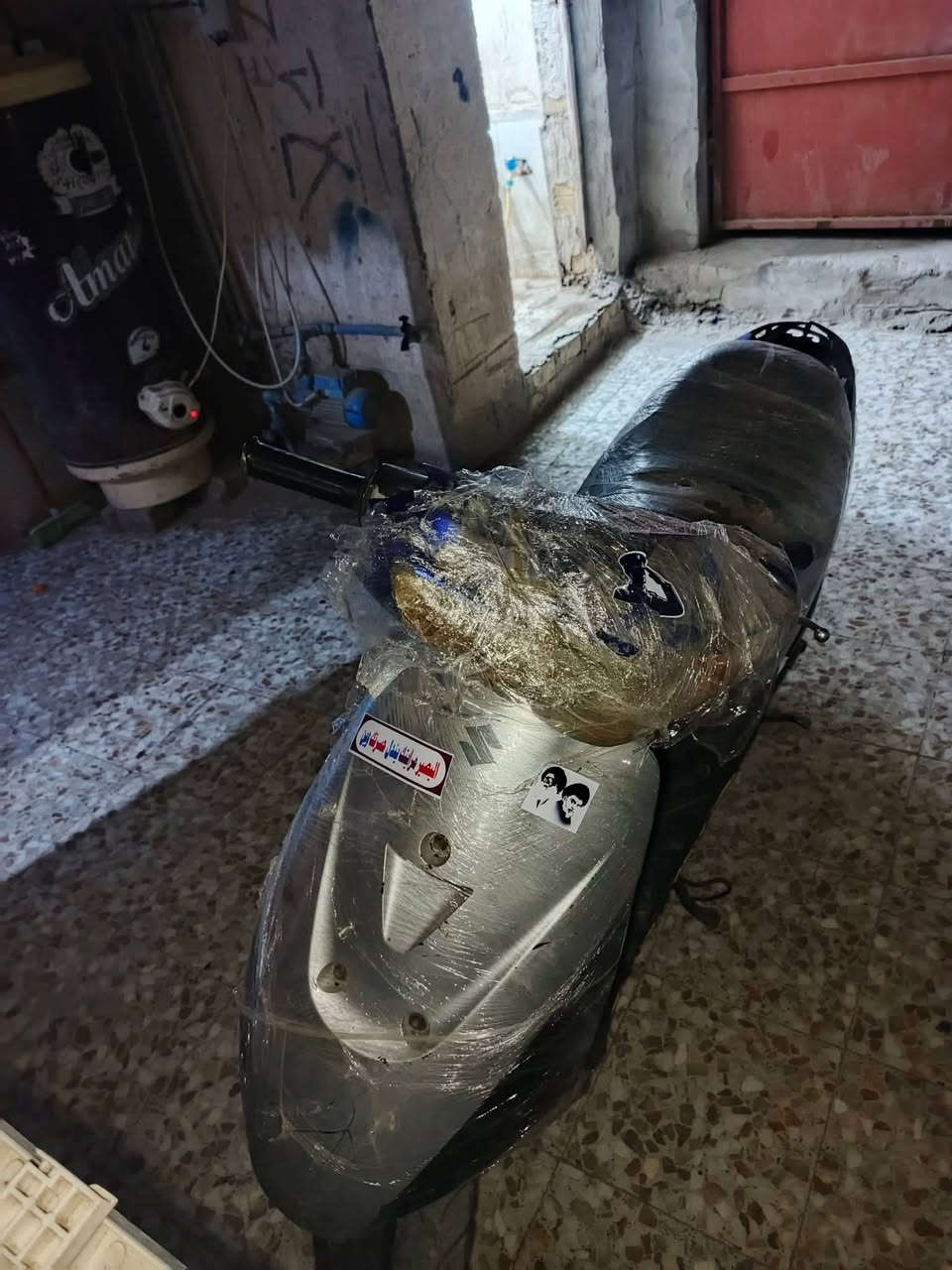 سلام عليكم شباب دراجه ساسوكي جنطه للبيع دراجه حلوه ونضيفه شغاله بس ماتمشي الشراي يتصل او يجي خاص ***********السعر 125وبيها مجال موجود واتساب
