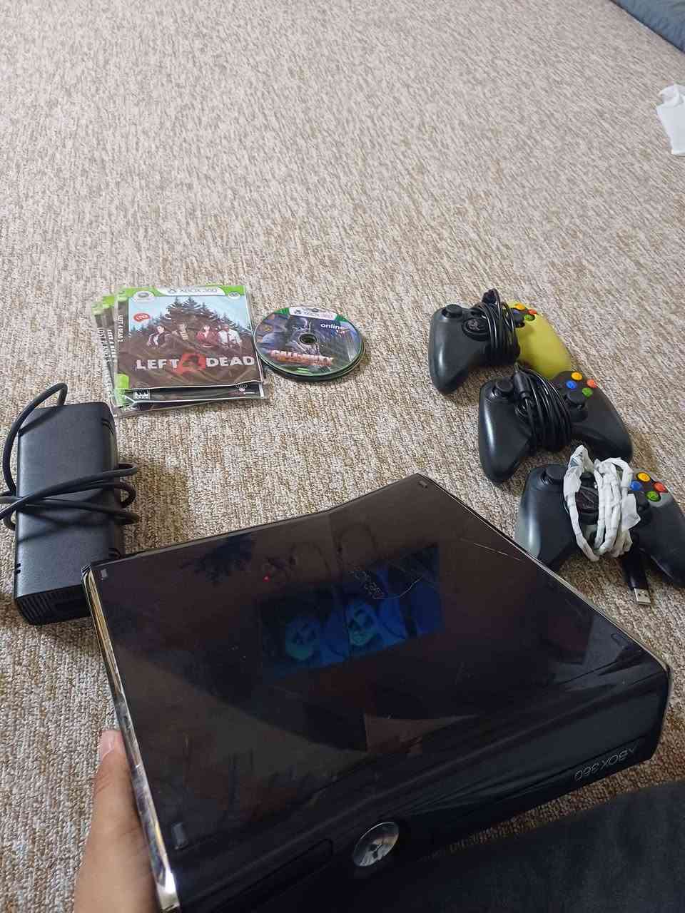 xbox360 بۆفرۆشتن زۆرخاوینە  نەکرای تەوە هەموو شتی بەشەرت 3دەسکی له گەڵ دایە  13شریتی لەگەڵ دایە  سەحری خوار بازار   ژمارە تەلە فۆن *********** أربيل, العراق
