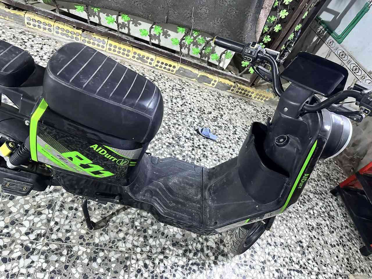 سلام عليكم

دراجه شحن R11  جديد نضافه ١٠٠ بل ١٠٠ كامله مكمله اي خلل ماكو ودراجه كلها شغاله واستخدام كلش بسيط ومده قليله 

تأخذها على الفحص شرط 

سعر ٦٠٠ ألف وبيها مجال قليل 

الاستفسار:***********
القرنه
