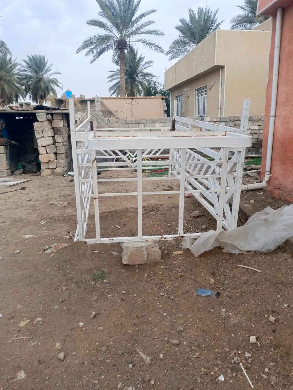 السلام عليكم محجر للبيع مال فحل سعر ٤٠٠ ***********
