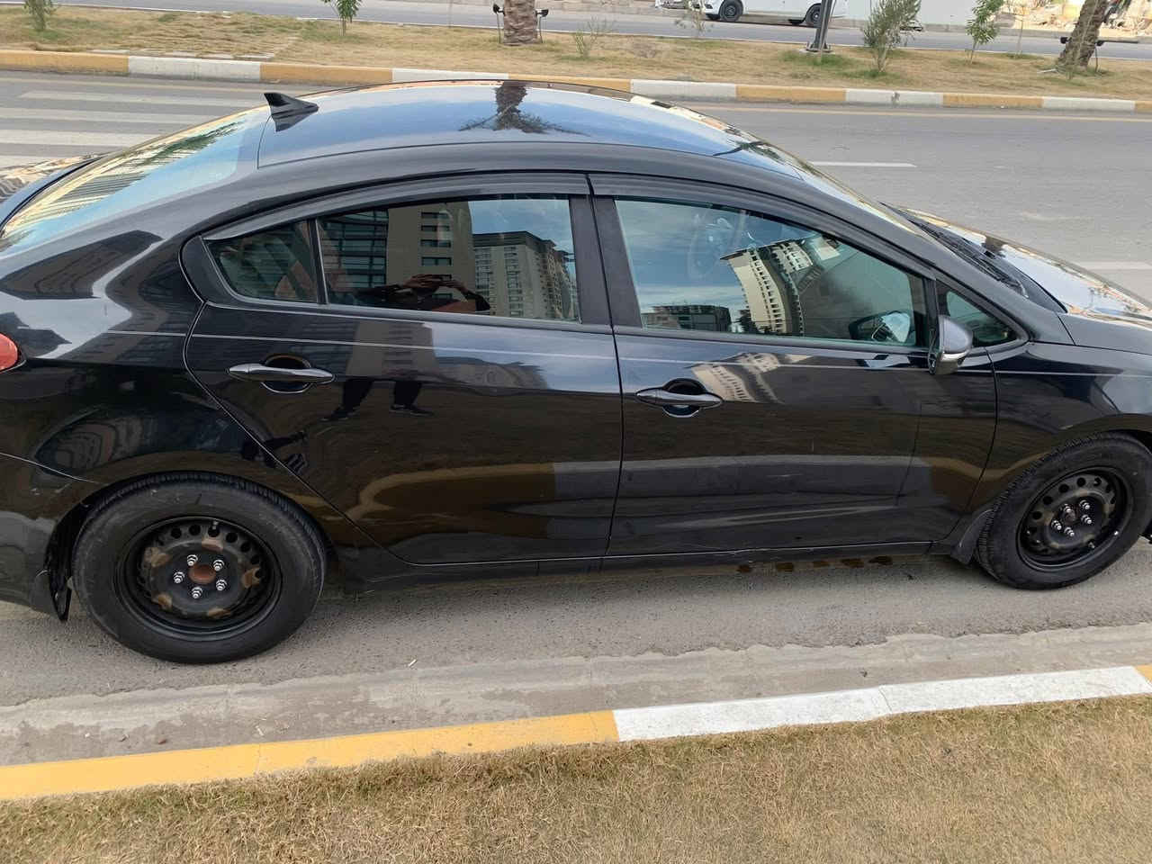 السلام عليكم
كيا فورتي ٢٠١٧ رقم اربيل بأسم شركة ناظم حسن شيخو سنوية منتهية ب٢٠٢٤ عدي وكالة بيهة
(تريد تحويل تريد وكالة)
ماشية 63 الف ميل
مواصفات عادية فقط تحكم وبلوتوث و اوكس
مكينة 2000 دوش مبدل گازكيت دوانص ماكو نهائي 
گير مبدل دهن يم توتاشي 
ملاحظة(گير ومكينة خير من الله وبشرط ع فحص)
الكشر يرادلة بولش
تخم تايرات جديد
السيارة جاهزة وترايهة وين ميعجبكم
 صورة الحادث مرفقة (ايرباك مابيهة السيارة)

رقم الشاصي

3KPFK4A74HE138909

السعر 108

مكاني سريع حي العامل/الاساتذة

***********
