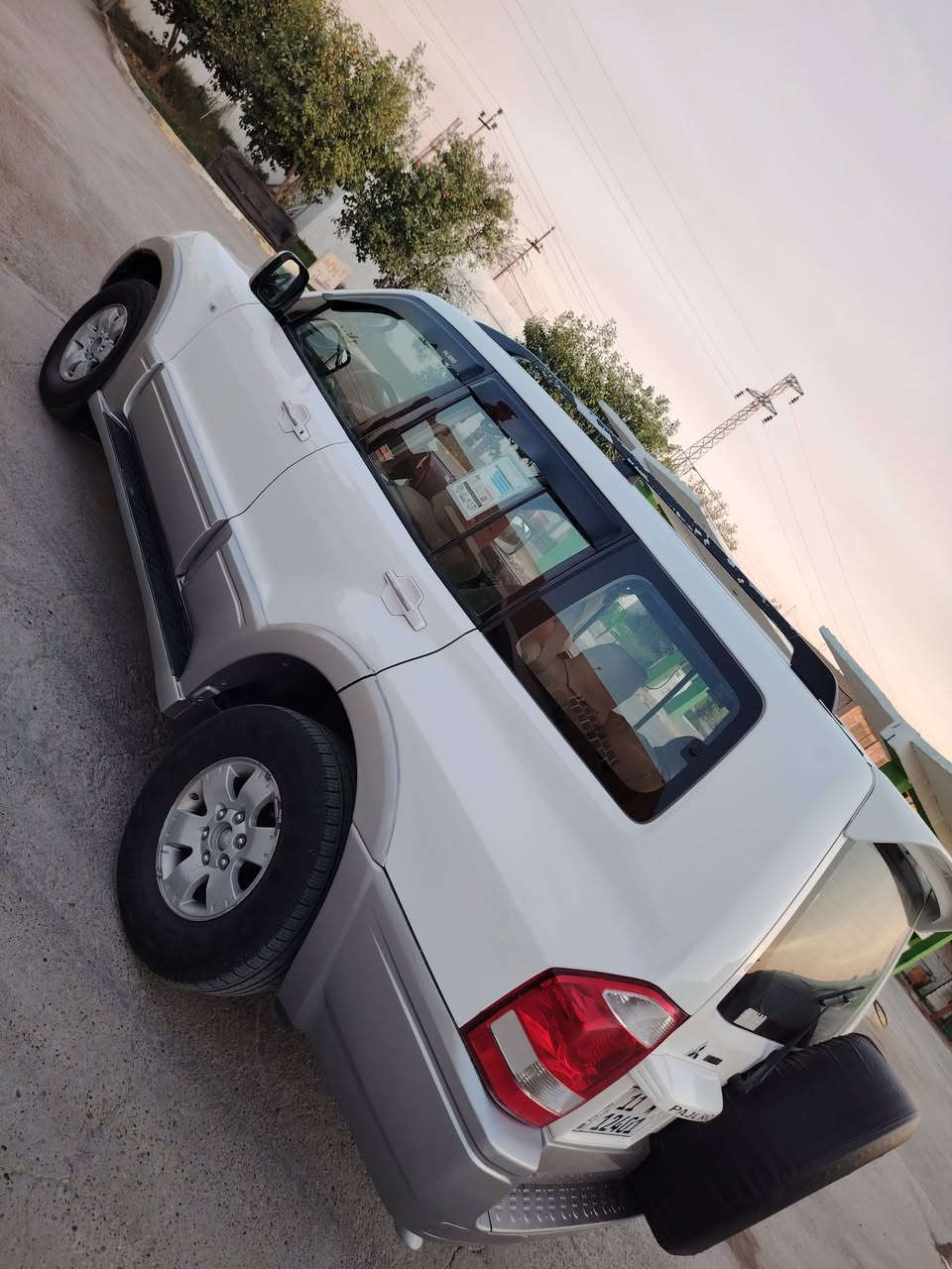 بايجيرو خليجي السياره مكفوله كفاله عامه من الصبغ او الحادث عدا شبر صبغ يم قبق البانزين والباقي مكفول رقم بغداد ألماني مشروع وطني الرقم الجديد انكليزي دولي موديل ٢٠٠٧ محرك ٦سلندر ابلادي ممفتوح علئ وضع الشركه كير ابلادي صدر جديد تخم تايرات جديد كامره حساسات تحكم استيرن ٣ قطع تبريد ٧راكب كشنات مخمل مغلفه جلد السياره بيه منظومه غاز اصليه السياره جاهزه من كلشي اي نقص مابيه السعر ١١٥ اوبيه مجال الاتصال ***********
