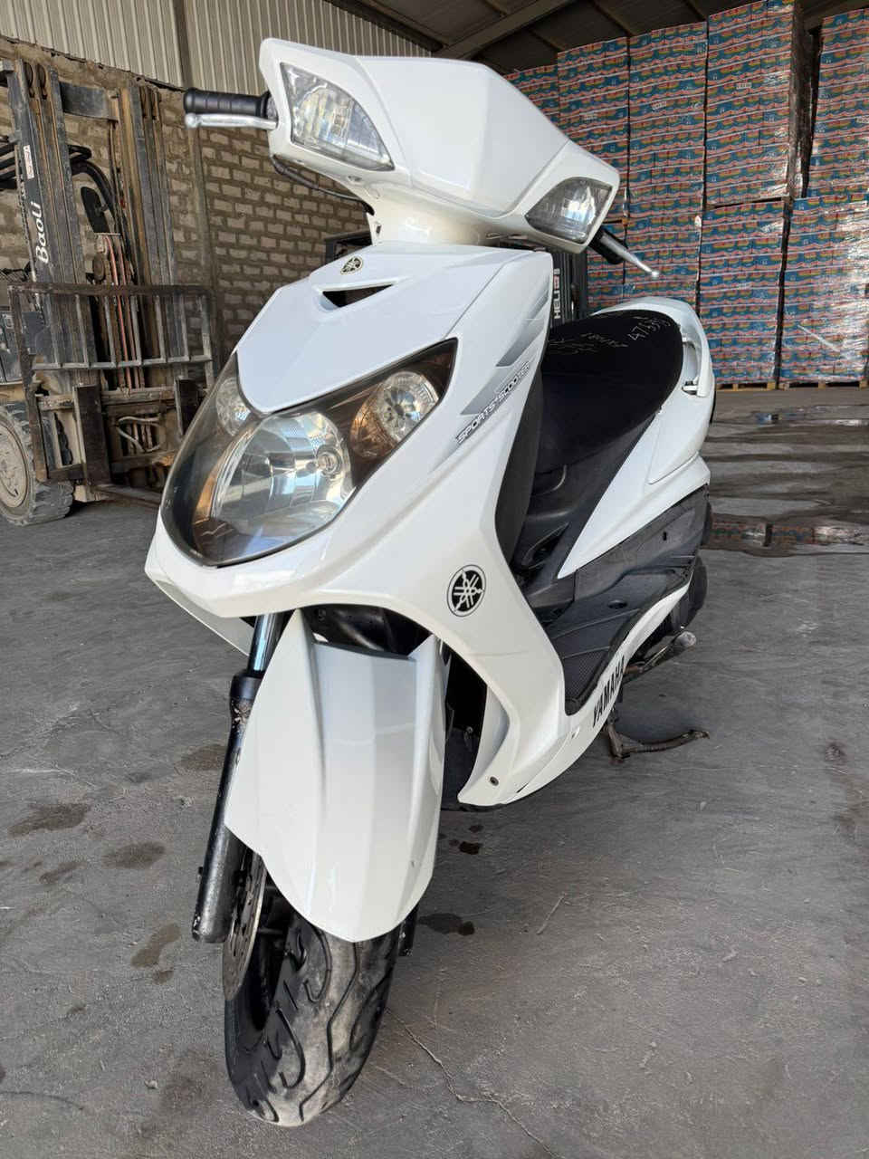 سلام عليكم عندي سكنس فحل ياباني كابريتر  مزوده بوشه58 صالنصه اصليه كلجات رياضي اصلي قبق  فلاوين اصلي دبل اشاره لد سلف رياضي اصلي دبلات خلفيه رياضي اصلي ملف جبير دراجه كفاله عامه شلعه معدل تشك الكاع نازله رمبه اقل الشهر سعره (1200) مكاني بغداد الزعفرانيه *********** للمعلومه تزويد اجه بيه من بره
