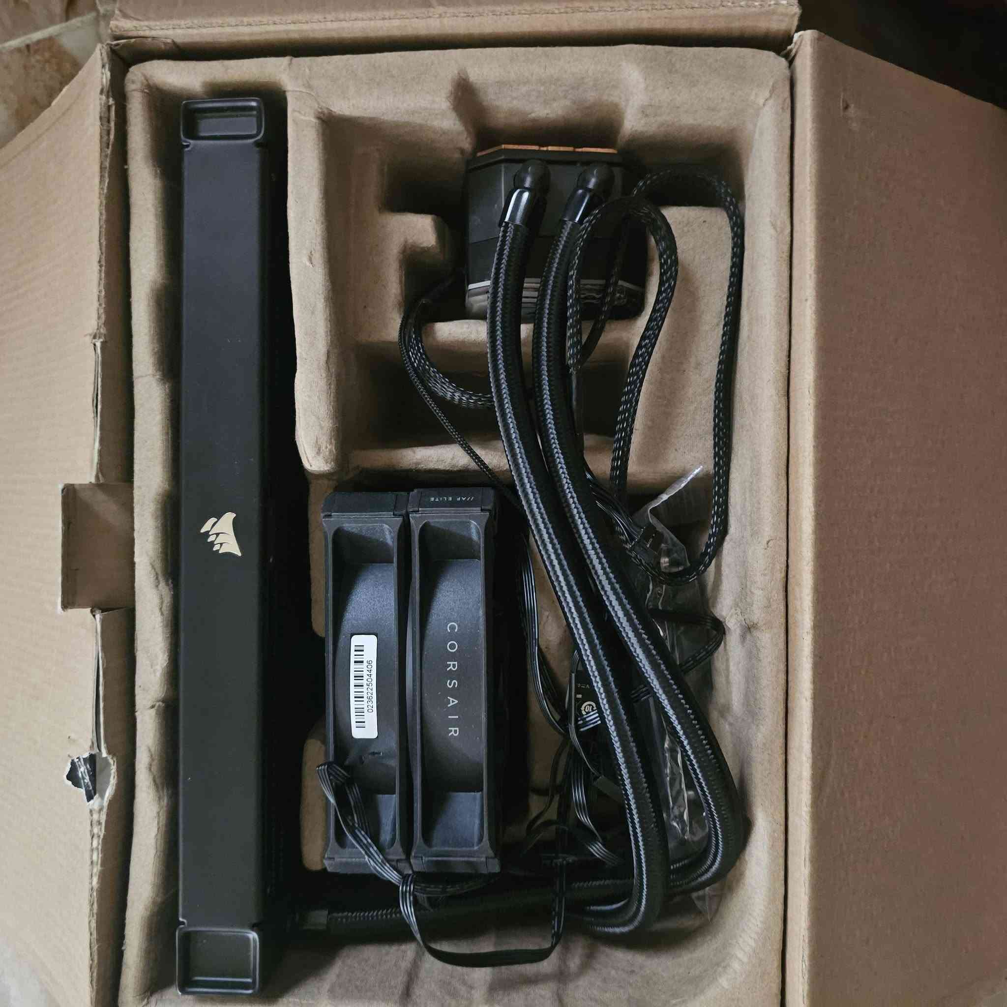 مبرد مائي مستخدم مع كامل ملحقاته ب 65 الف وبي مجال من كورسير 240mm


**إذا كنت صاحب هذا الإعلان وتريد حذفه لأي سبب، رجاءا أرسل رسالة إلى الدعم الفني**
