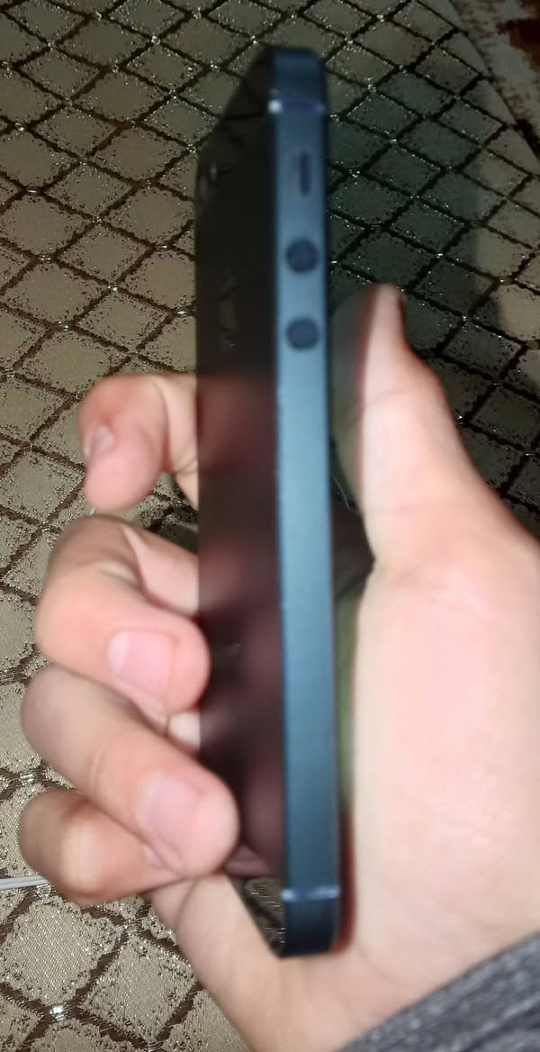 للبيع ايفون 5
تہفآصہيہلَ 👇
1-ذاكرة: 64
2-شاشة شرط مابي فطر ولاكسر
3-تك سمكرت
4-بطارية مابدل 
5-كامرة خلفية وامامية شرط مابدل والكامرة يخبل
6-جهاز مابي جلغ شرط
6-سعر الجهاز: 50 وبيهه مجال للطيبين
7-رقم هاتف واتساب: ***********
8-مكاني موصل كوكجلي 
9-الماشراي لايراسلني
