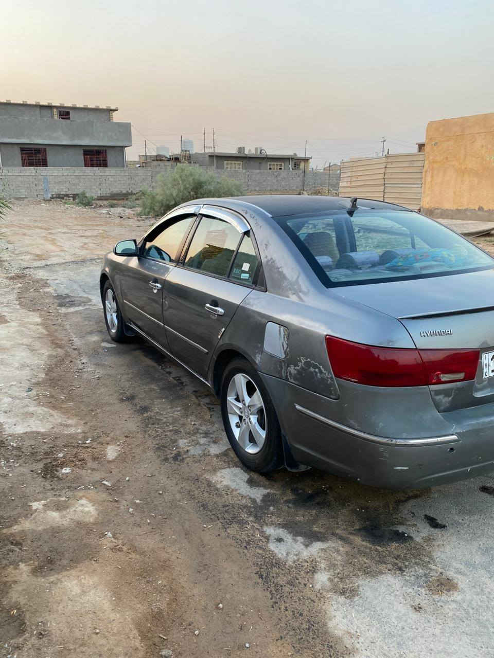 سلام عليكم للبيع سوناتا موديل 2010 وارد أمريكي ضربه بس الجنطه مصبوغه حزام حداديه امامي خلفي تخم تاير السعر 95 اوبيها مجال المكان بغداد ***********
