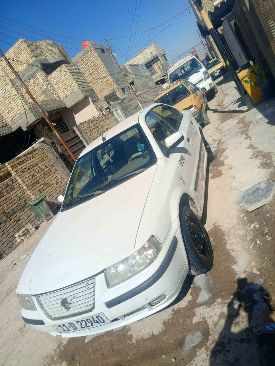 سلام عليكم سياره سمند موديل 2011 رقم بغداد انكليزي
بيه بارد بلباب السائق بيه خيط بخار حداديه جديد تخم تأير جديد سعره 39 وبيه مجال العنوان حله شارع 80 الهاتف ***********
