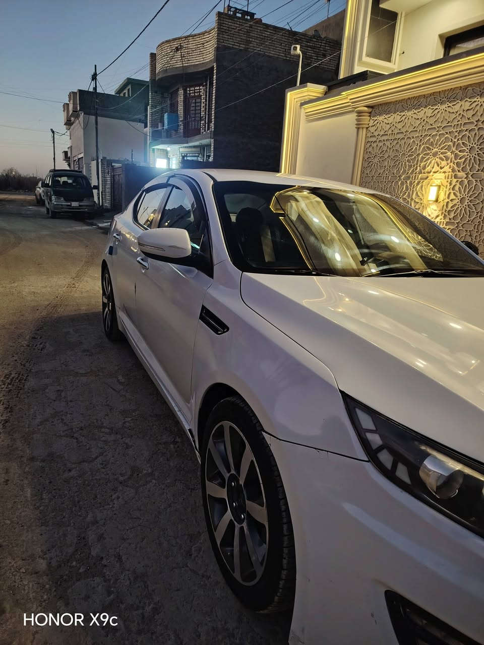 اوبتما ٢٠١٤ خليجي

الرقم بغداد مشروع الوطني تحويل ثاني يوم

بصمه +بصمه الابواب 

محرك ٢٤٠٠ دوش

تبريد قطعتين + تدفئه

عداد مسافة الكيلو متر ٣٠٦

ثلاث قطع صبغ
البنيد او الباب عكس السائق صبغ لتوحيد الون فقط تبديل جاملغ الامامي عكس السايق
السعر/١٢٥ بيه مجال قليل جداا
الاستفسار على الرقم /*********** اتصال فقط 
مع صور السونار كدامكم مكاني بغداد ابو غريب
