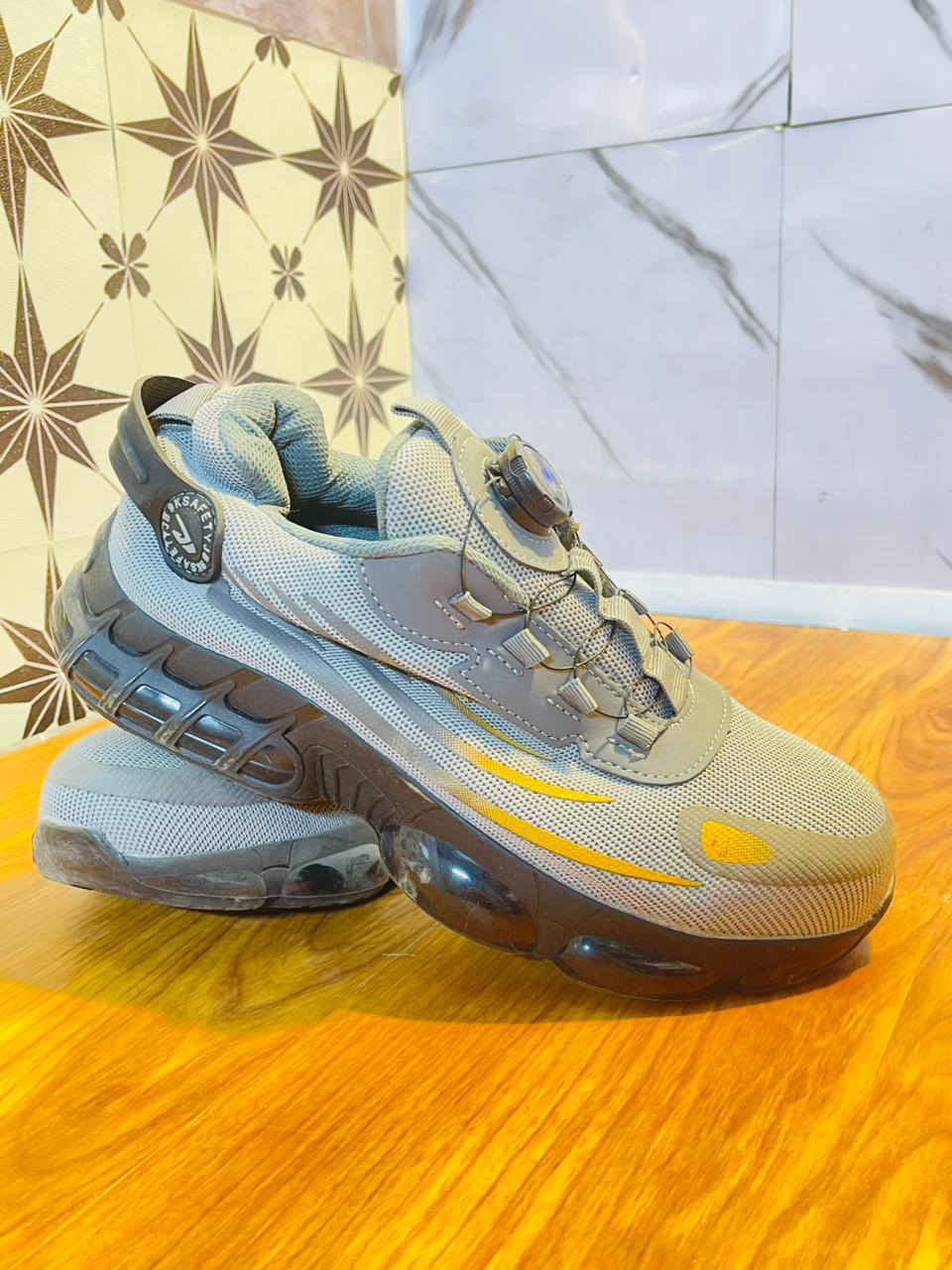 سيفتي قياس ٤١ جديد غير مستخدم اول تم ٢٠ توصيل موجود جميع محافظات العراق


**إذا كنت صاحب هذا الإعلان وتريد حذفه لأي سبب، رجاءا أرسل رسالة إلى الدعم الفني**