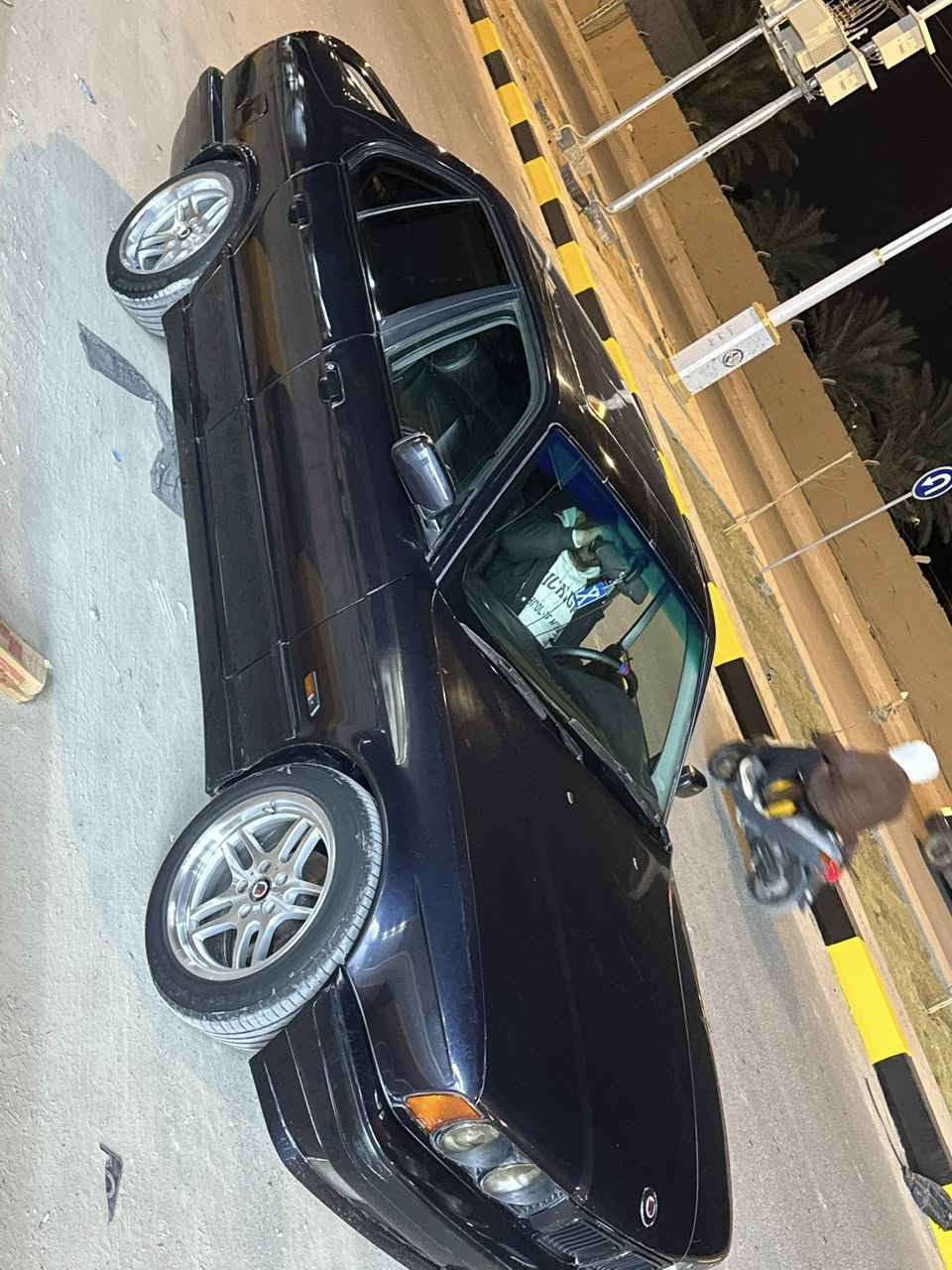 بي ام دبليو 525موديل 93 كربلاء مميز انكليزي  فول مواصفات كلها بلاد مصبوغه جماليه فقط جاهزه من كل نواحي تبريد تخم تاير ويل ام سنويه اله ٢٠٣٠
السعر 68$ وبيها مجال قليل
للستفسار اتصال على ***********
