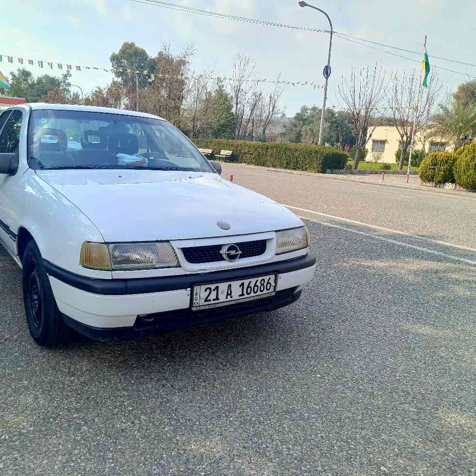 فيكترا موديل 1991
مكينة 18 
سةنةوى تازةية 
كوبون بنزين 
بي سبوغ و ليدراو 
بةناو خومة 
*********** كركوك, العراق
