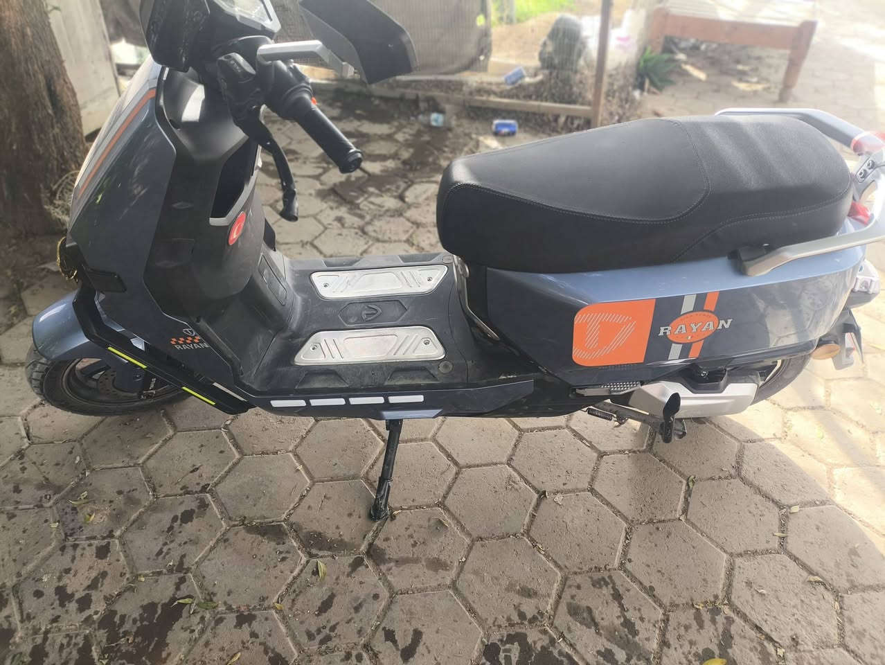 دراجه وحش الكون صارلي 22 يوم ماخذها ***********
