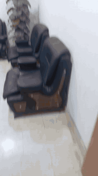 غرفة مكتب جاهزة نظيفة جدا اصحاب الشركات مكاتب اني صارت عليه 3 ملايين ونص استخدام شهرين رايدها بملونين ونص وهم بيها مجال المكان نجف للاستفسار /***********
