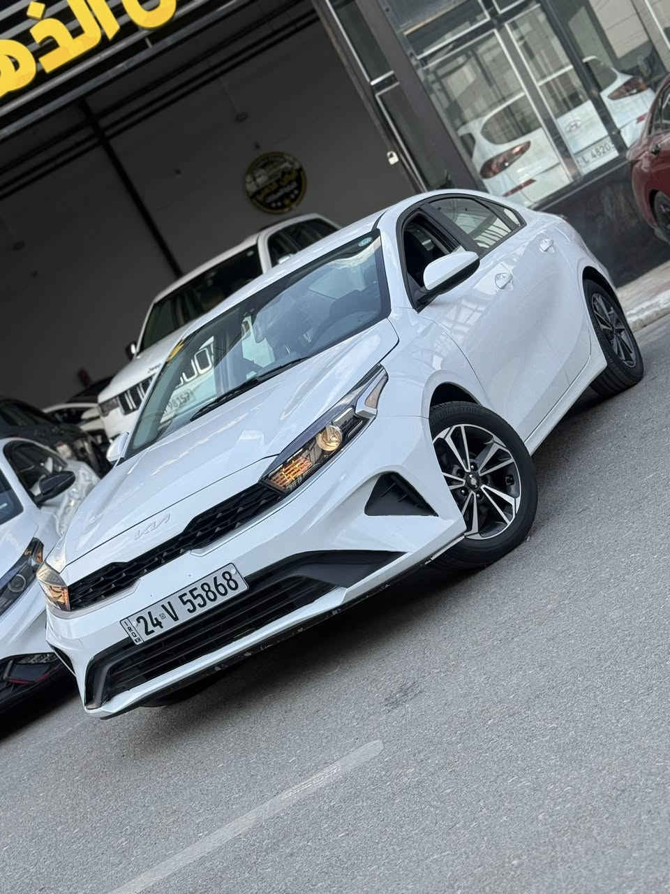 🚗 للبيع: كيا فورتي LXS موديل 2024 
📍 مكان السيارة :  موصل مدينه المعارض الجديده 
معرض الركن الذهبي 
📞 للتواصل: واتس اب    ***********
                                              *********** 
🛠️ المحرك: 4 سلندر 2000 دوش المرغوب
السعر 143🔥🔥
⚙️ المواصفات:

• شاشة كبيرة وكاميرا
• CarPlay و android
• تحكمات ستيرن
• أوتو ستوب
• قيادة ذاتية
• تحديد سرعة وتحديد مسار
• رادارات أمامية وجانبية وخلفية
• مثبت سرعة
• مانع انزلاق
• 3 انضمة قيادة

⚠️ أضرار السيارة: 3 قطع صبغ 
• جاملغ وربع بوند مع جاملغ خلفي 
بدووون دواخل 
ايربك ستيرن 

📌 تفاصيل إضافية:

• لون السيارة ابيض 🤍
• الكير والمحرك بحالة ممتازة – شرط الفحص
• صدر وخلف "بلادي"
• الرادار وحجر البيئة والكزوز  كلها أصلية
• السيارة بحالة ممتازة وبدون مصاريف
