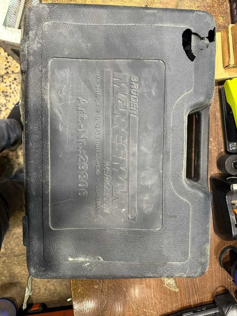 متوفر سيت واحد براين مشكل بسعر 50.000 شامل التوصيل


**إذا كنت صاحب هذا الإعلان وتريد حذفه لأي سبب، رجاءا أرسل رسالة إلى الدعم الفني**