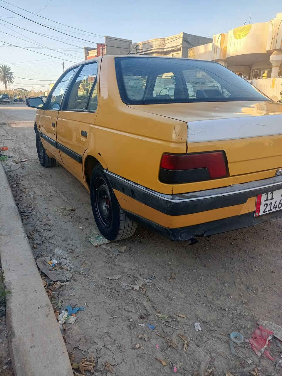 السلام عليكم بيجو موديل 10 مكينه بيها تبخير قليل كير جديده كهربائي كلها شغاله تبريد  ثلج تخم تايرات جديده باتري جديده سياره مابيها ضربه ولا تبديل صدر امامي وخلفي جديده سياره طسه ما بيها شاشه سنويه 28 سيارة بسمي مكاني بغداد السعر 28وبيه مجال ***********
