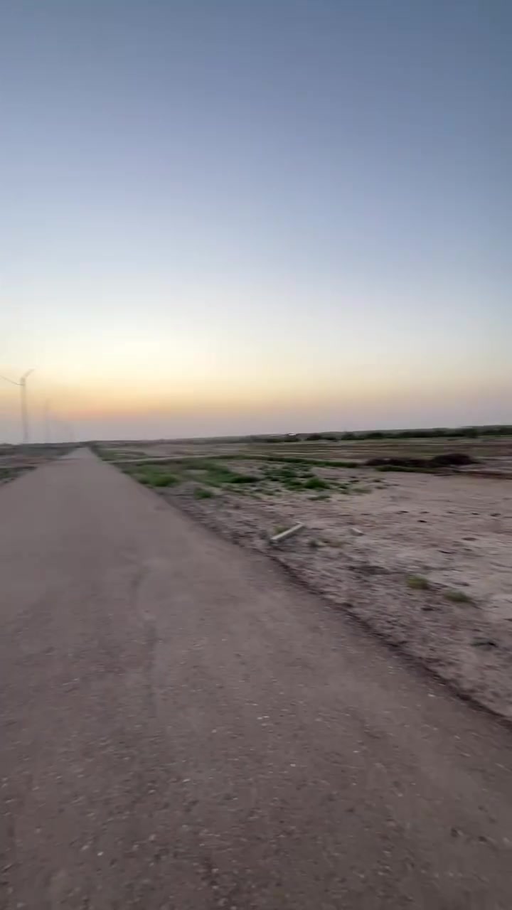 🏡 عقارات الأسد 🏡

#للبيع
قطعة أرض طابو زراعي سند 25،(تحويل مباشر ب إسم المشتري )
📐 المساحة: 200 متر
📏 الواجهة: 10متر
📏 النزال: 20 متر

🏡 مناسب للسكن العائلي

🔹السعر:17مليون بيها مجال بسيط 💸
🏠 الخدمات:
تتوفر جميع الخدمات السكنيةو التجارية "

📍 الموقع:
بابل – قضاء المحاويل / منطقة الطوالب-تبعد عن طريق السدة 200متر "

📷 باقي التفاصيل موضحة في الفيديو والصور

📞 للاستفسار أو معرفة السعر:
يرجى الاتصال أو المراسلة على الأرقام التالية:
***********
***********
📲 أبو أسد

📍 زورونا في:
مكتب عقارات الأسد – قضاء المحاويل، حي 17، قرب مقهى الصياد

🌿🌿🌿🌿🌿🌿🌿🌿🌿🌿🌿🌿🌿
