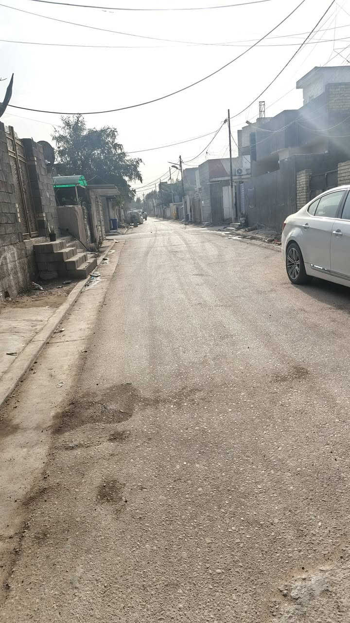 السلام عليكم بيت للبيع 100 متر طابق ونص بيت كامل  بناء  حديث قرب القناه    تبليط فرع السادس سعر مناسب 78 للاستفسار اتصال ***********
