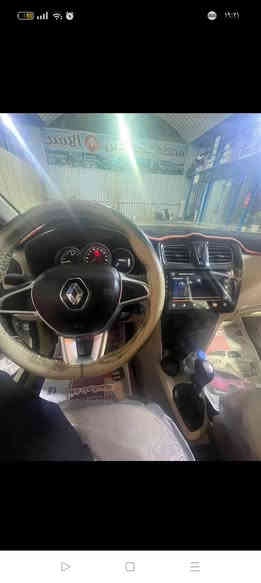 السلام عليكم رينو سيمبول للبيع مكانه بغداد سياره نضيفه مال بيت بسمي نقصه غاز تبريد فقط وبيها هاي الرصعه موضح بالصور سياره كامله كهربائيات كير مكينه مكفول سعره ٨٠ وبيها مجال وبيها مجال ***********
