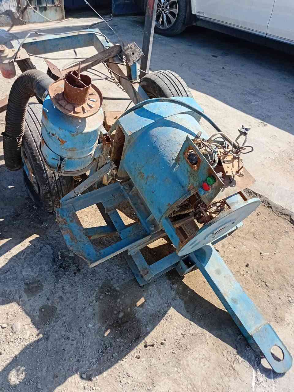 للبيع شاصي مع راس توليد 30 كي في ثري فيز شغال السعر 6 ورقات العنوان بغداد للاستفسار الاتصال على الرقم *********** العنوان بغداد
