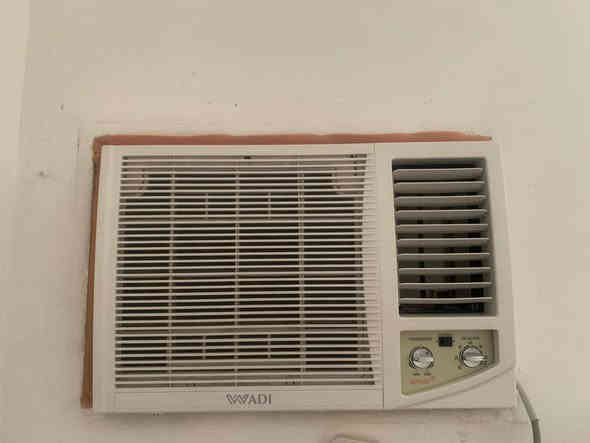 مكيف عدد 2 للبيع
كرافت مستعمل نضيف السعر 200
وادي جديد مشتغل شهر السعر 275
العنوان بغداد ***********
