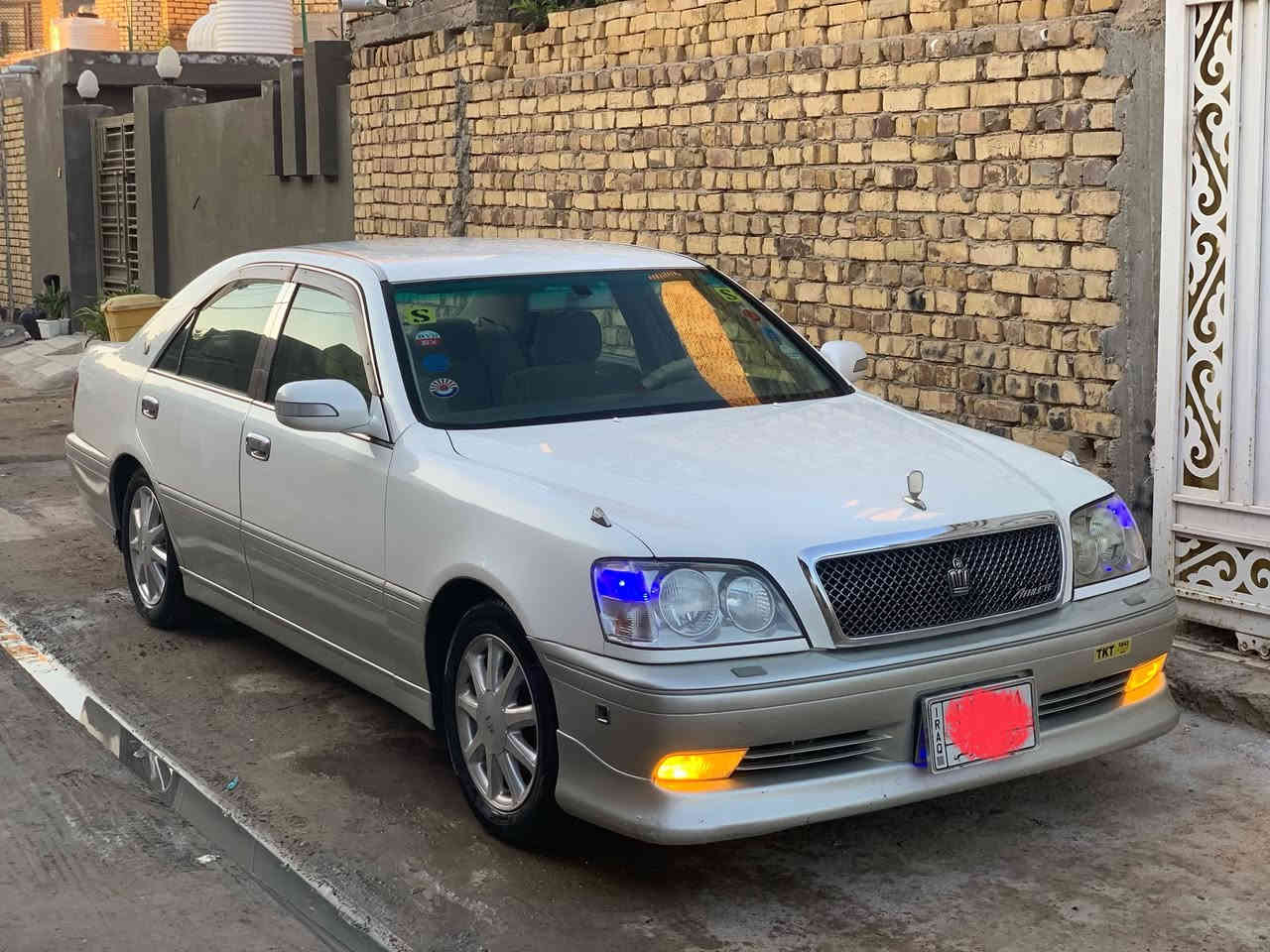 تويوتا كراون ملكة 
المواصفات
4 دكم كرستال فول عدا الفتحة
مكينه ديفور الجبير شاصي 175
تبريد خلفي
ثلاجه
ويل نجمه 
مري شفط+ هيتر بلاد
ستيرن كهرباء
4 كشنات كهرباء
برده خلفية
مانع انزلاق
داخل بيجي وصاج ملكي
دمام خلفي
مثبت سرعة
حداديه جديده
باتري جديد
تخم تايرات جدد
سبير ما نازل
تحويره النجف فوك وجوه
كفاله من كص ونقل جثه وضربه القويه
رقم كركوك مدفوع كمرك 
باقي بس فلوس الرقم وتحول ب اسمك
السعر 125 وبيهة مجال بسيط 
رجاء المو شراي ليكسر بيه 
للتواصل 
‭0783 130 0334‬
