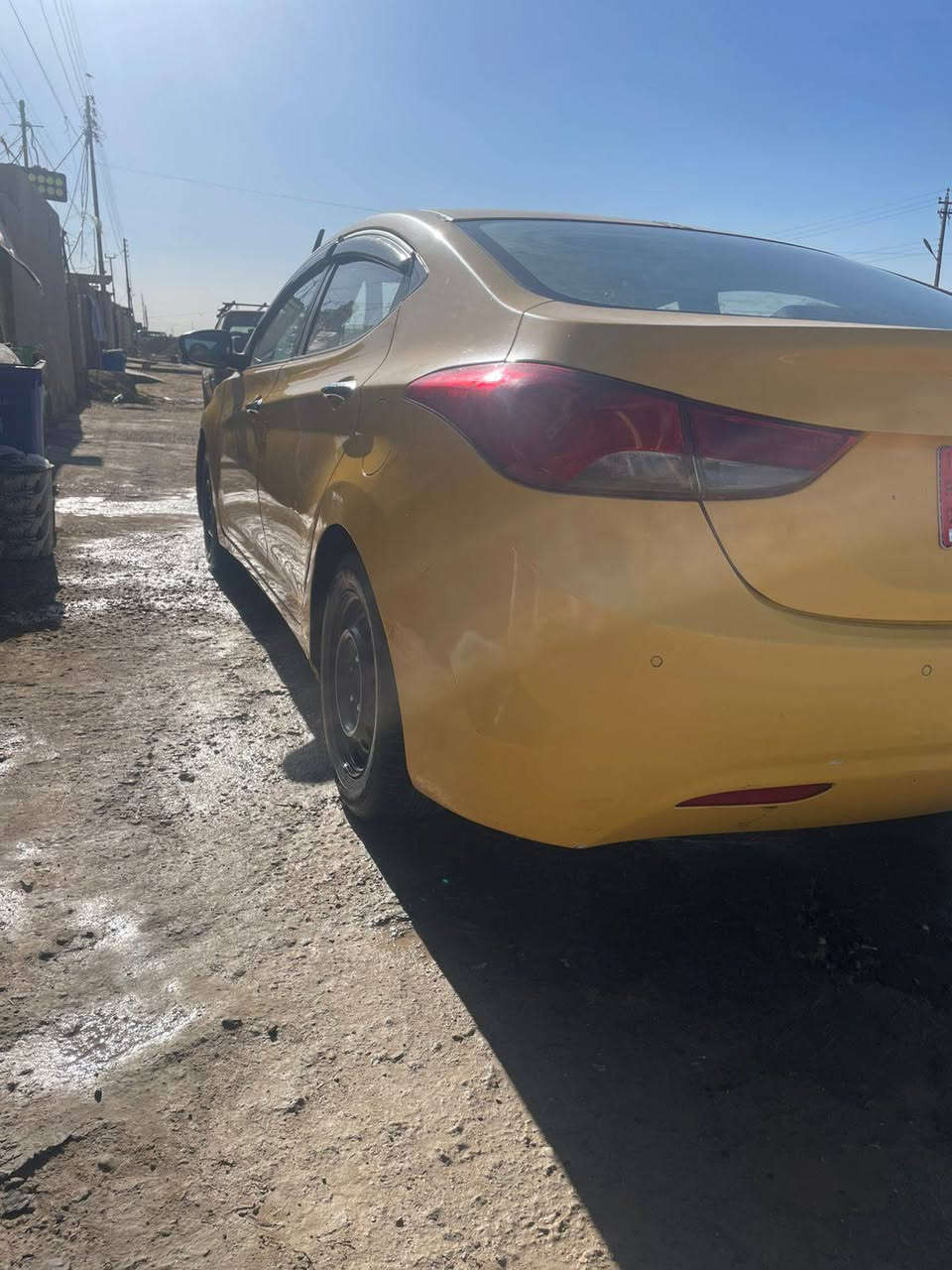 انترة بسمي مصفرة من كلشي سيارة جاهزة محرك 1600 تخم ديد سعر 83 تصال  *********** تصال فقط
