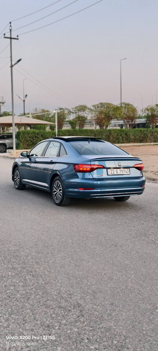 Volkswagen jetta 2021 SE
مودێل:2021
مکینە:V4 turbo 1.5
ماوەی رۆیشتن:96000 mile
پانۆراما
شاشە گەورە
ویل 17
کوشن گەرمی
رادار
برێک بەصمە
بەصمە
گێر سپۆرت

بۆنید سبوخە بێ ژوورەوە و بێ ئێربگ

 رقم شاصى 3VWC57BU8MM01527

ژمارەی مۆبایل *********** أربيل, العراق
