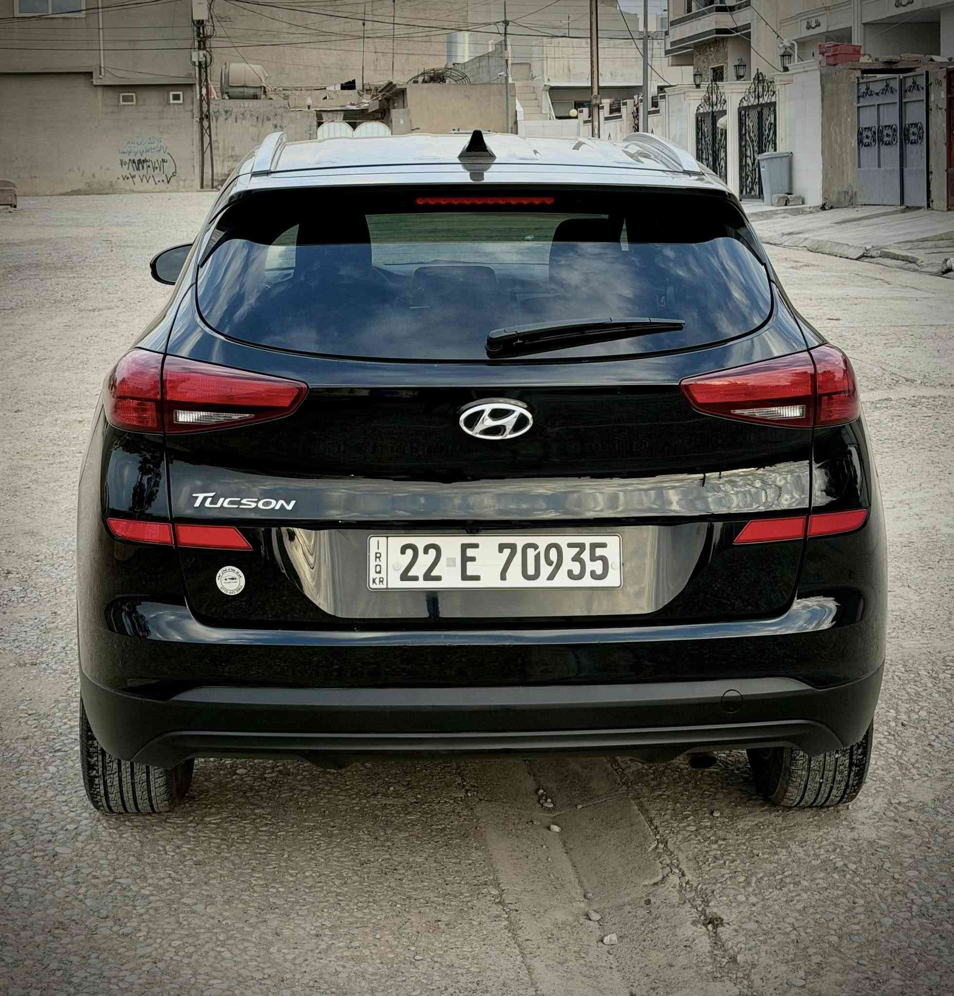 بةصمة
 اربع كشنات هيتر
تبريد لمس
ستيرن هيتر
ويل كروم
رادارت
شاشة و كاميرا
ماشية ١٢٠ الف كيلومتر

سيارة بدون صبوغ
بيها مكانين تعديل بارد

بجم كبس
كير ومحرك بشرط
محرك مامفتوح

مجال ١٦٥  سعر 
مكان اربيل
***********
