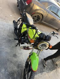 دايون هونزدة • ٢٠٠ • ٢٠٢٥