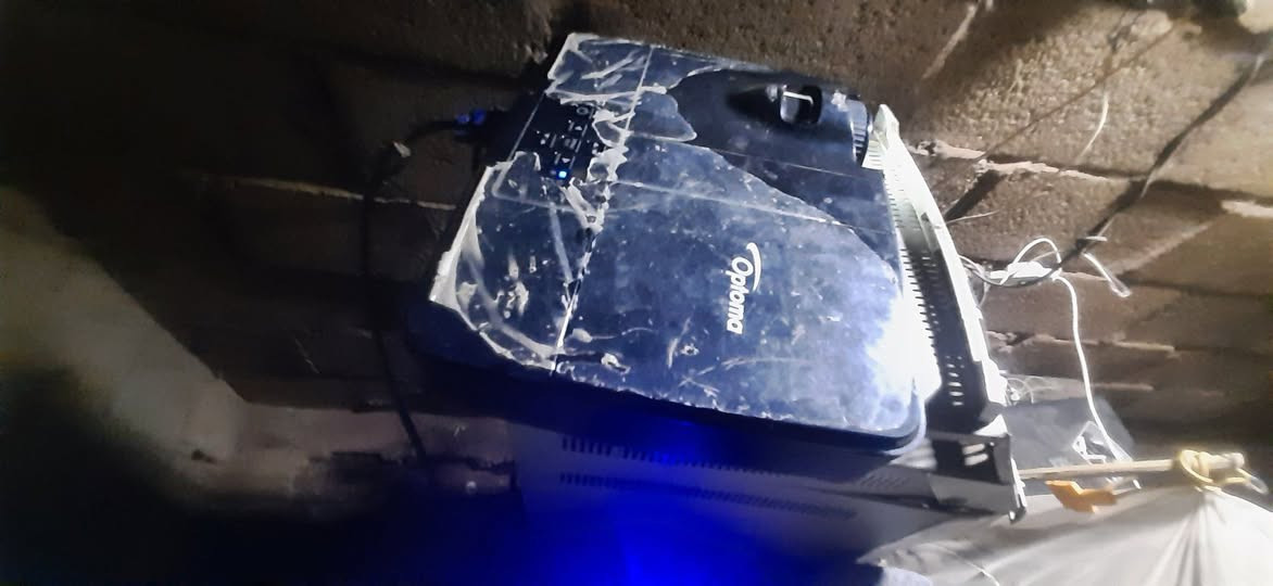 بروجيك كبير 120بوصه سنما منزليه بي سعر 350 او البدل بي هاتف نفس السعر شاز بي كيس الشركه


**إذا كنت صاحب هذا الإعلان وتريد حذفه لأي سبب، رجاءا أرسل رسالة إلى الدعم الفني**