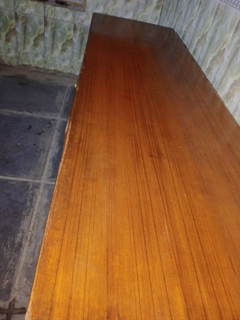 السلام عليكم بوفيه للبيع والسعر ب 100 وبيها مجال الشرايه اتصل***********
