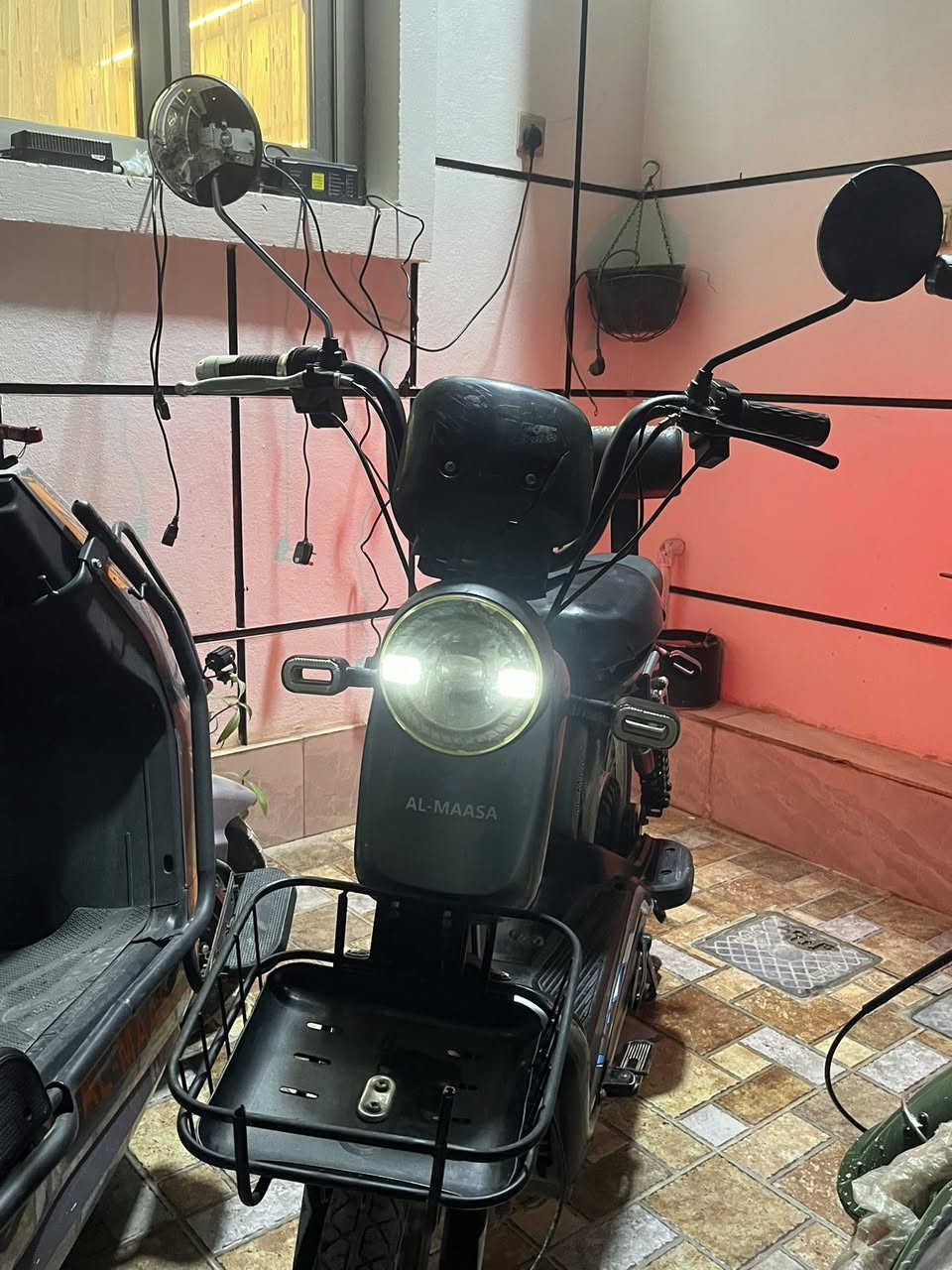 بايسكل شحن للبيع (تمت إعاده النشر بسبب الوعود الكاذبه ) حجم ٢٠
السعر ١٨٠ وبي مجال 
شاشه كبيره 
مثبت سرعه 
أربع نمر 
أربع اشاير شغاله
مكان الرمادي الجمعيه قرب جامع هميم
للاستفسار التواصل على الرقم ***********
