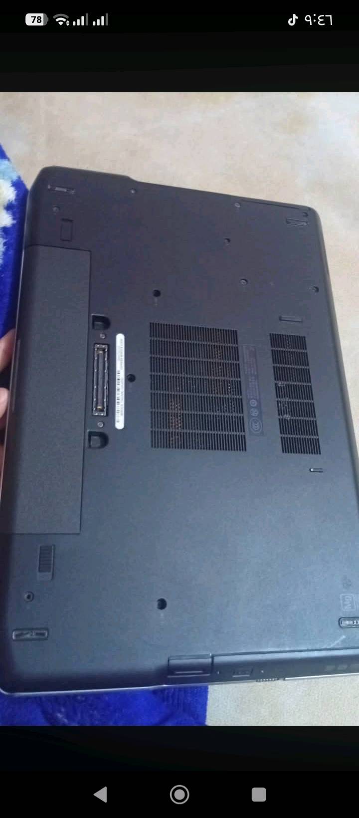 لابتوب للبيع.     مواصفات👇
كور i7 جيل 2 
شاشه حجم15.6
شاحنه الاصليه 32واط كيبورد RGB اناره عربي انكليزي ليزري وليس ستيكر 
متوفره بيه جميع المنافذ بدون استثناء و سيدي أيضاً موجود بيه 💻 Dell Latitude E6520 

⚙️ المواصفات:
	•	معالج Intel Core i7 – الجيل الثاني (MQ)
	•	رام 6GB DDR3
	•	هارد 320GB HDD
	•	كارت شاشة داخلي Intel HD Graphics 3000 (2GB)
	•	كارت شاشة خارجي NVIDIA NVS 4200M (512MB)
	•	شاشة 15.6 إنج FHD – حجم كبير ووضوح ممتاز
	•	كيبورد كامل عربي / إنكليزي

🔌 منافذ نادرة وكاملةحقيقية):
USB 2.0 متعدد
USB / eSATA
HDMI + VGA
Ethernet (RJ-45)
قارئ كارت SD (6 in 1)
FireWire (IEEE 1394)
ExpressCard
Smart Card Reader
Docking Connector
AUX 3.5
DVD
لابتوب نضافه 95/100
يجي وياه ملحقات
1/ماوس RGB
2/ماوس باد 
3/جنطه 
السعر(130))العنوان ميسان حي الشهداء بلخدمي مال جسر 
للستفسار فقط على الرقم اجاوب مازنجر ما اجاوب 
(***********)خط و واتساب متوفر