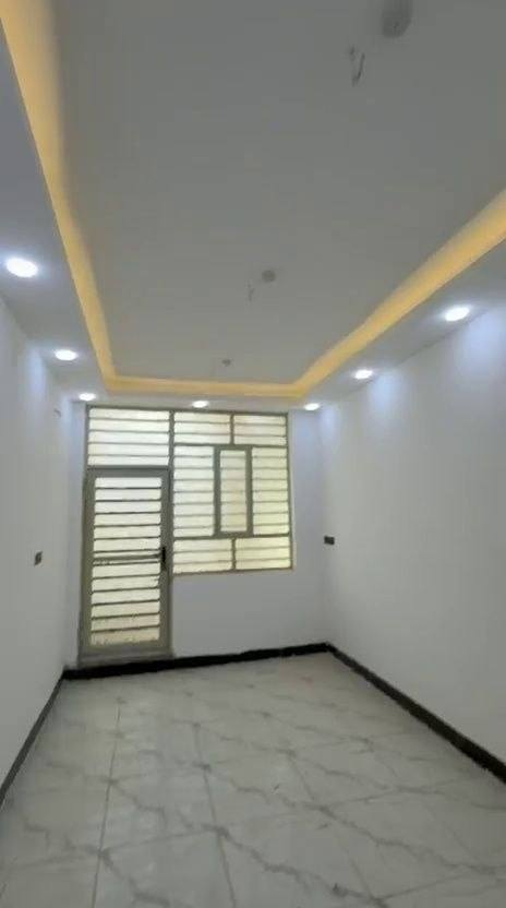 🏡 بيت للبيع – كربلاء المقدسة
📍 الموقع: ملحق حي سومر
📍 يبعد 7 دقائق عن مركز المدينة

📐 المساحة: 50 م²

✅ بيت طابقين
✅ بناء طابوق
✅ بناء جديد
✅ جاهز للسكن
✅ يقع على شارع الچاير

📞 للاستفسار: ***********

#عقارات_كربلاء #بيت_للبيع #حي_سومر #كربلاء_المقدسة
