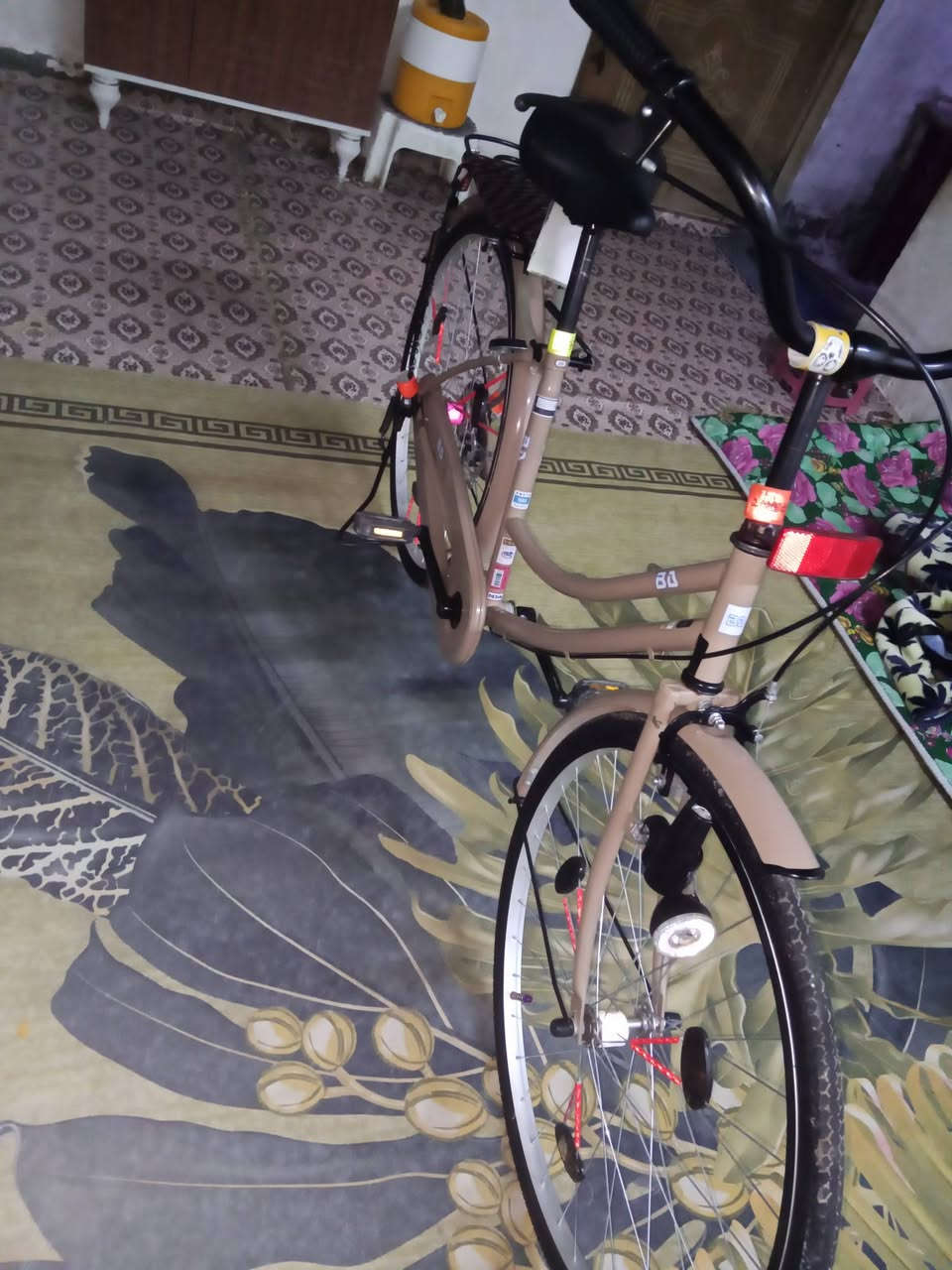 سلام عليكم بيسكل سياحي 26شركه بيدي مديل 2022بيسكل باله مال حاويه البيسكل جديد تايرات بريكات جمبزه كله كامل ما ناقصه اي ومجمبز وخفيف نضافه 97بل 100سعر 155وبي مجال رقم ***********
