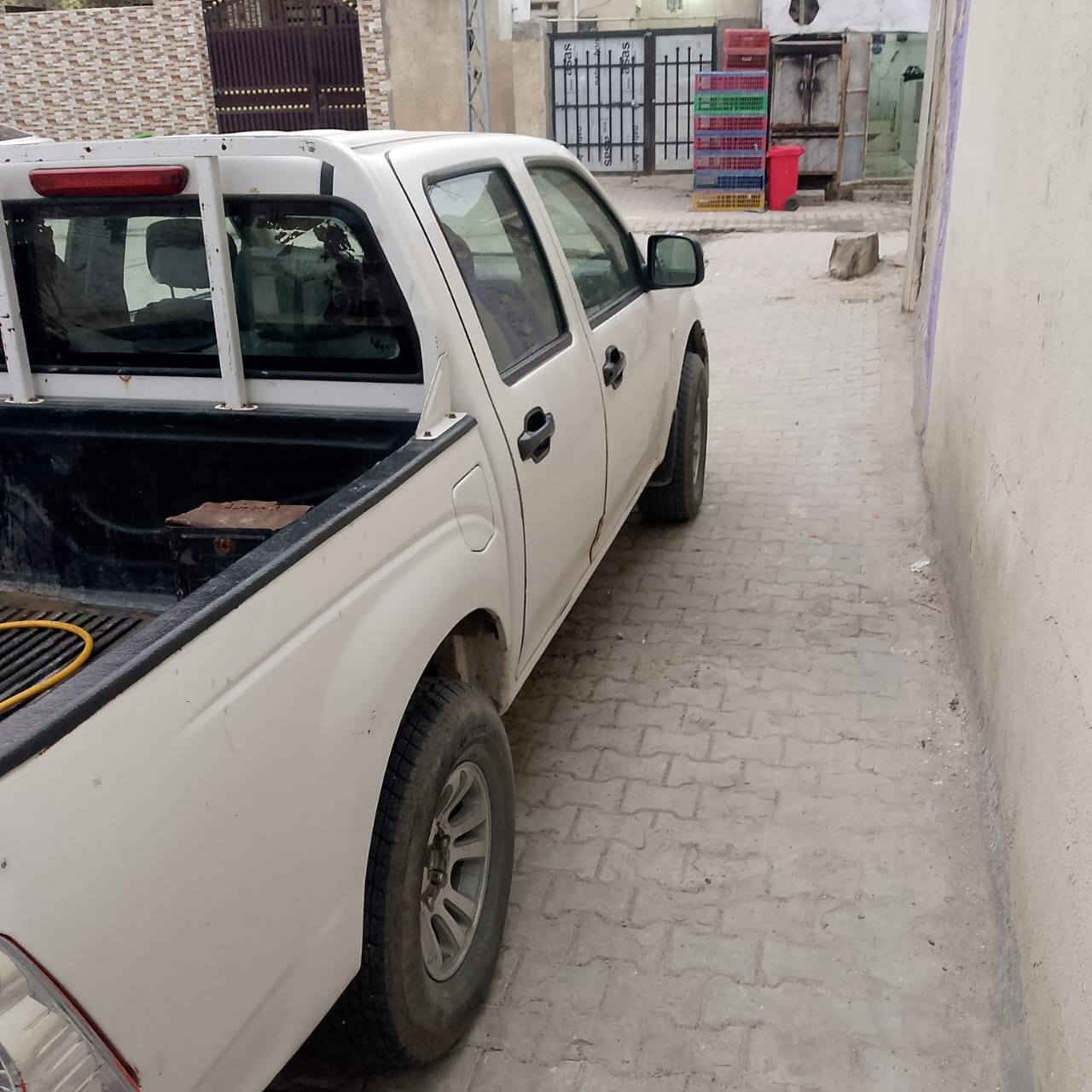 بيكم صيني جنبي
بيكم صيني جنبي موديل 2013
مطلوبه مصرف كير مكينه حداديه تايرات 
كلش زينه السياره جاهزه مكاني النجف 
السعر 30 وبيه مجال مكلف بالنشر 
رقم بغداد اتصل وبيك خير ودلل 
‏‪0780 000 6694‬‏
