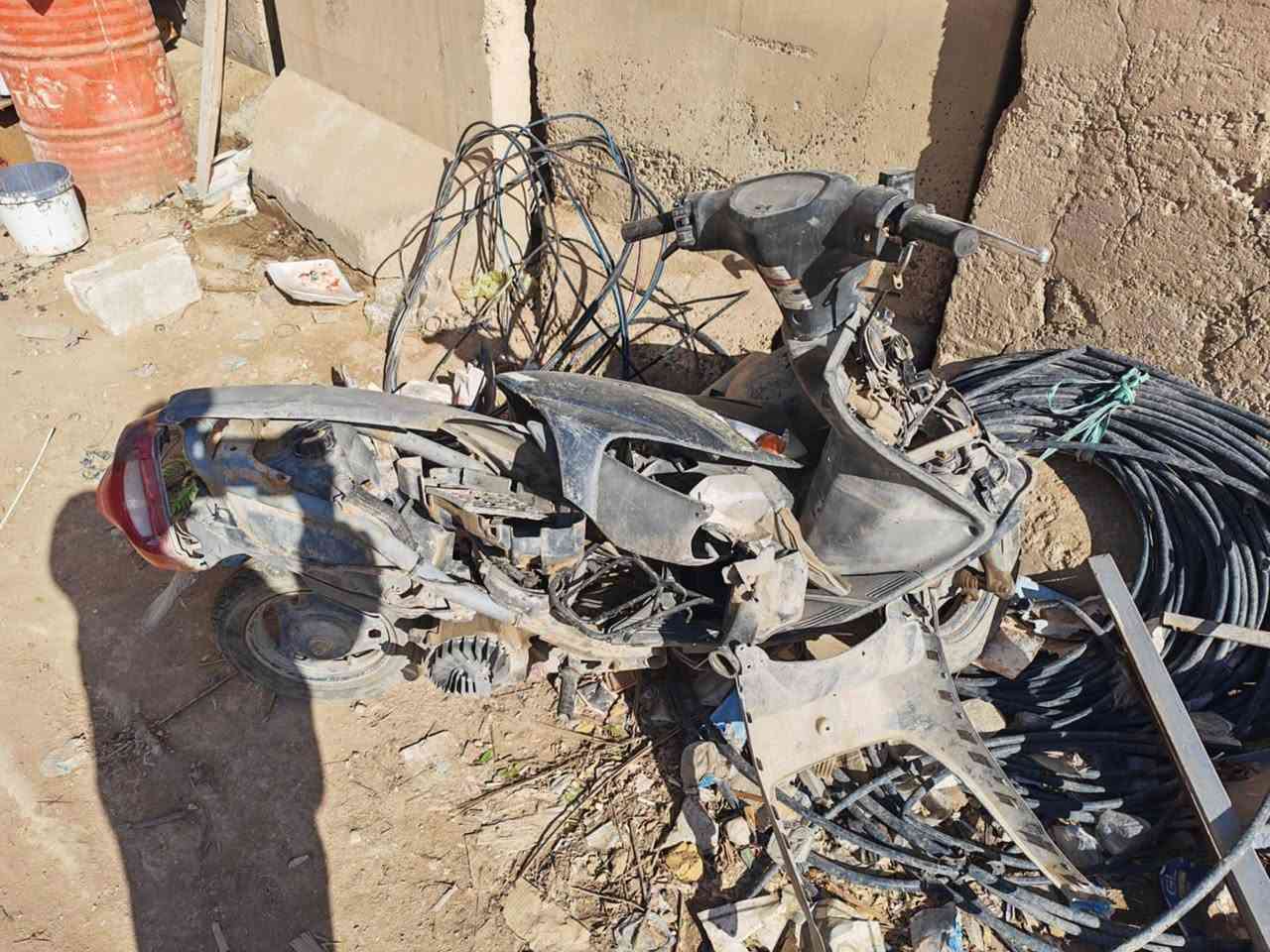 دراجه ادرس متروكه ومفتوحه ابيع كوم حديد او قطع أدوات هم ابيع مكاني كربلاء وعندي توصيل للمحافظات 
رقمي ***********
