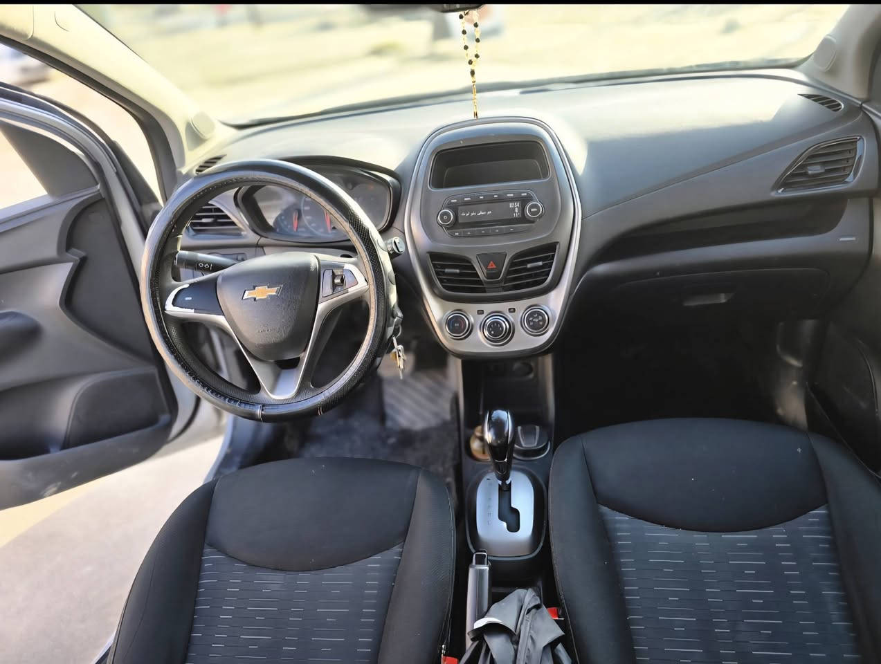 السلام عليكم
شوفرليت سبارك 2018

ماشيه 57 الف كيلو 

بيها صبغ نصف جاملغ الخلفي  المؤشر في صوره والدعاميه الخلفيه صبغ  محرك 4 سلندر
موقع موصل
السعر 87 بيها مجال بسيط
للاستفسار ***********
