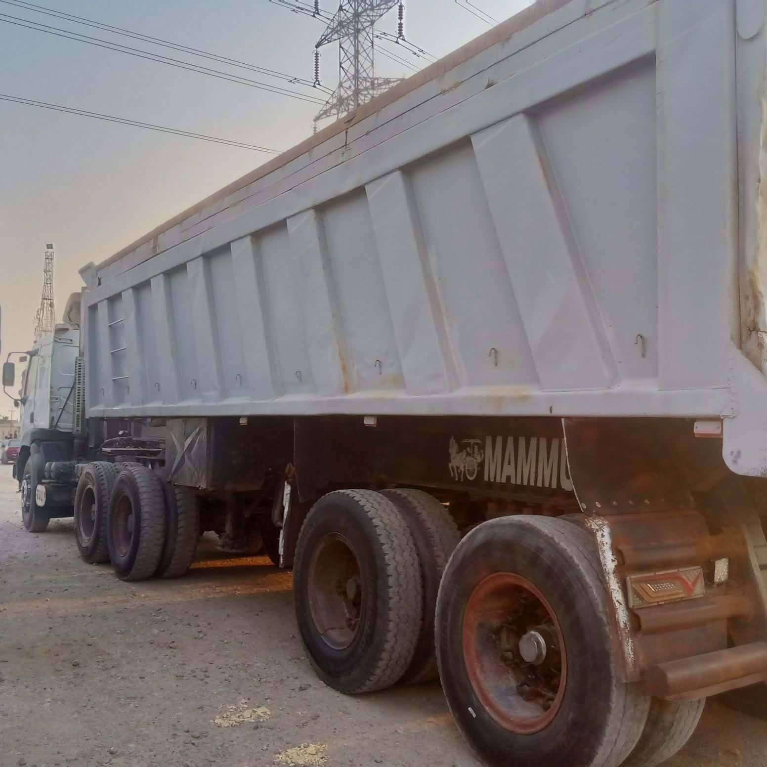 سلام عليكم لبيع عربانه نساف عمل الفلوجة مكفوله كفاله عامه تخم تاير ويل برماق رقم *********** العنوان واسط العزيزية
