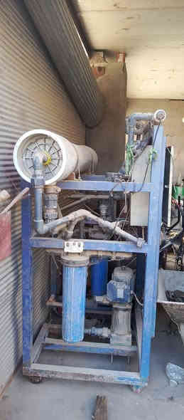 السلام عليكم محطه ماء البيع متروكه مثل ماموضح بصوره ابيع هلموجود الشراي يدخل خاص ***********
