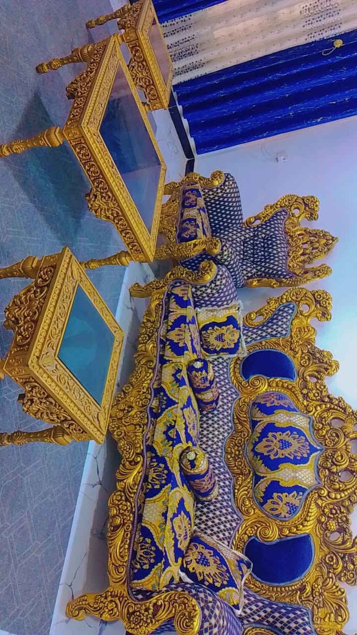 للبيع تخم جديد ولا احد مستخدمه ولا كاعدين عليه ع حطته سعر مليون وربع مع الطبلات والتلبيسه مالته  وبيه مجال   والكاونتر 250وبيه مجال ***********
