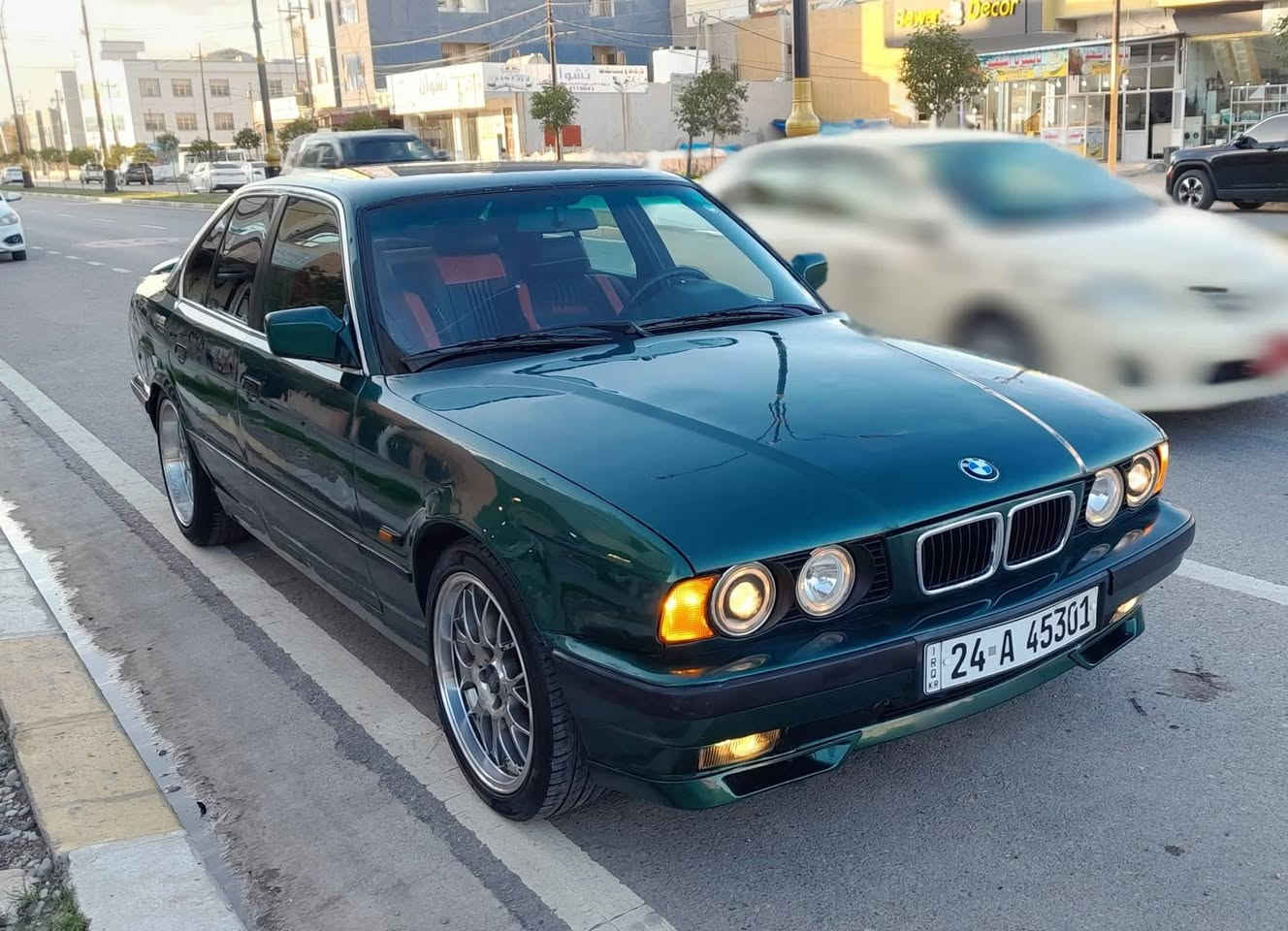 BMW 525كبس
موديل 91 
سنويه 29  
تراهم نقد وترهم قصاد وترهم مراوسه
كير محرك تبريد شرط
طخم تيارات جدد ويل كرن الغزال 
بسمي وشرط التحويل 
مكاني موصل 
كشنات جلد 
بجم عريض 
***********
***********
