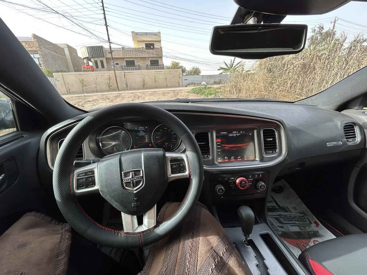 سلام عليكم  جارجر R/T2014وارد امريكي 
مكينة V8 5.7 
السيارة جاهزة رقم بغداد الدولي تحويل مباشر 
حادث جاملغ  امامي ايمن (بدون شواصي بدون دواخل ) 
بيه صبغ اثر جراد موضح بل سونار 
 السعر 138 وبيه مجال بسيط 
العنوان بغداد الجزيرة السياحية 
***********
