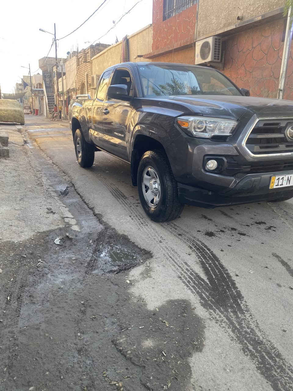 بيك اب تاكوما 

موديل 2018

أمريكيه 

الحادث كما موضح بالصور 

ماشيه 93 الف 

السعر 165وبيه مجال 

للاستفسار ***********
