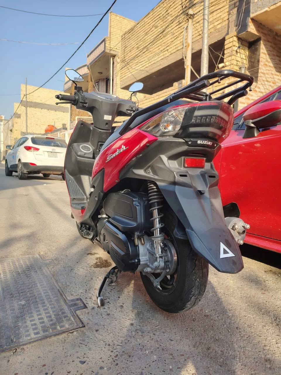 سلام عليكم دراجه سوزوكي 125cc حديث  موصفات عالميه بيه مدفأ كشن + يدات  كهربائيه كله شغاله 
دراجه نضيفه مكينه مامجفته بس مفتوحه شرط لا تبخير ولا تكطيع سعره ب750 وبس مجال  تره سعره مو هذا بس لان مستعجل مكاني كربلاء حي الأطباء رقم ***********
