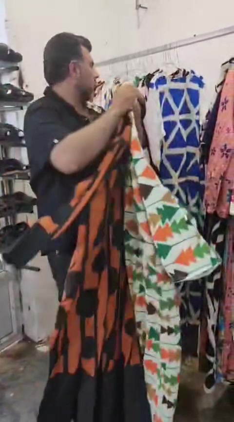 السلام عليكم وجبه جديده تراكسود طفل من سنه الئ خمس سنوات ٢٠٠٠ دينار وتدللون علينه العنوان بهرز خلف السوك للاستفسار على رقم ***********
