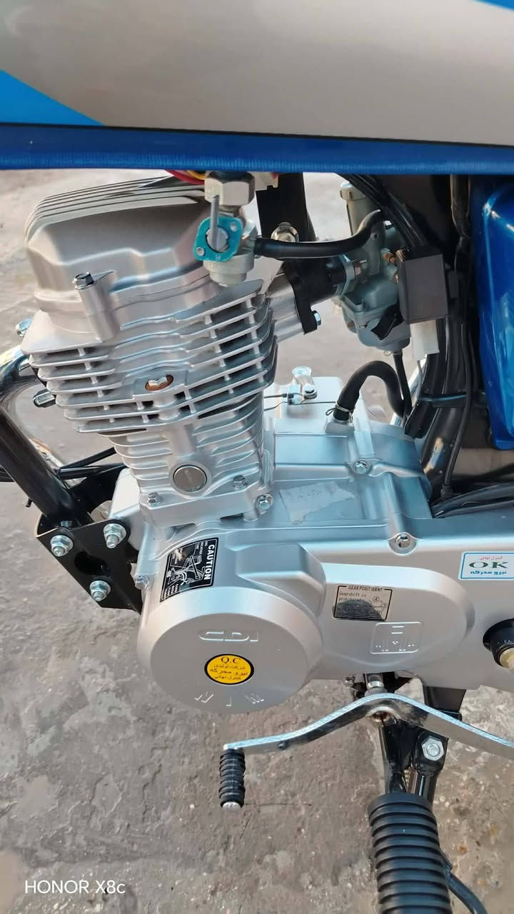 السلام عليكم دراجه نامه موديل ٢٥ مكفوله كفاله عامه أوراق كامله مامفتوحه كهربائياته كله شغاله مابيه اي نقص ماشيه ٩٠٠ كيلو مكان حله مركز مدينه سعر ٧٠٠ وبيه مجال *********** شراي يتصل
